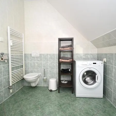 Black Hill Apartment Cista (Hradec Kralove)